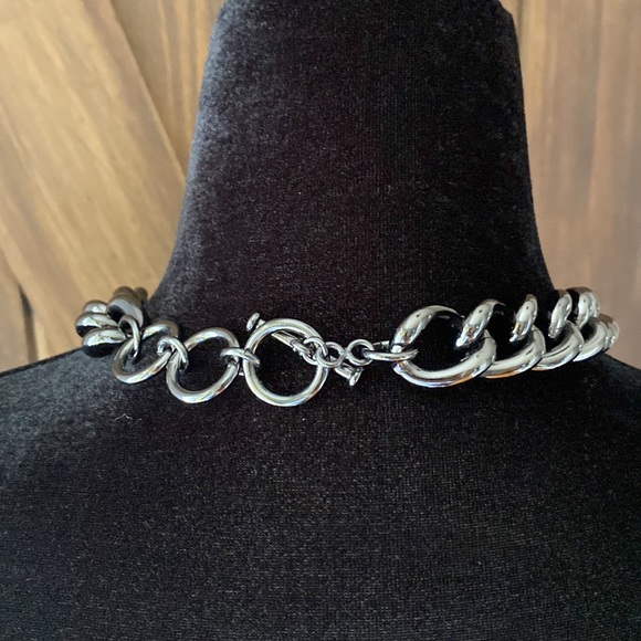 NWOT Lia Sophia chunky Necklace with Pendant - Picture 4 of 8